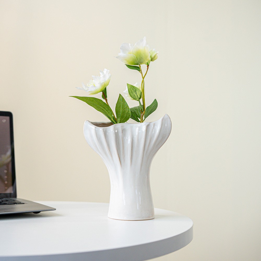 CAPIRON – Vase géométrique nor - Geometric Shelf Triangle avis et prix