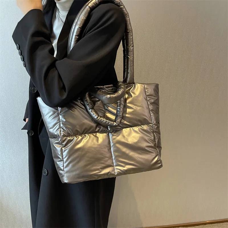 Sac à bandoulière bouffant de  - Interior Design Warm avis et prix